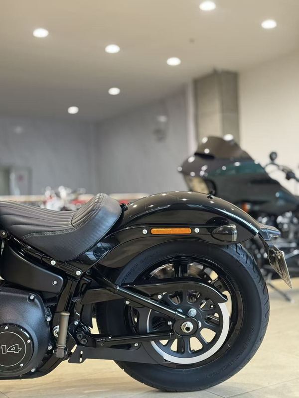 二手哈雷戴维森街霸 Street Bob