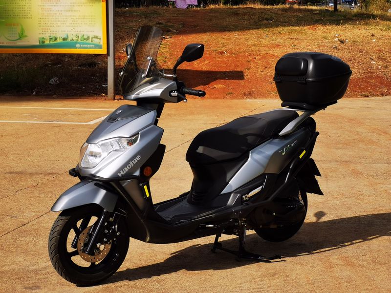 二手豪爵虎鲨VX125