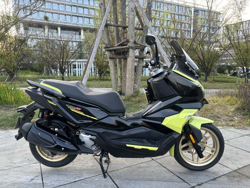 二手三阳哈士奇 Husky ADV300