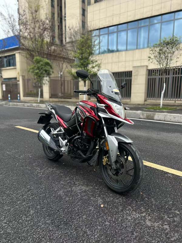 二手五羊本田猛鸷 CB190X