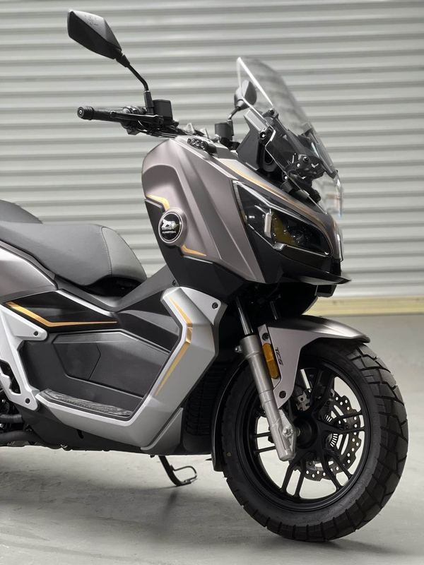 二手QJMOTOR鸿250ADV