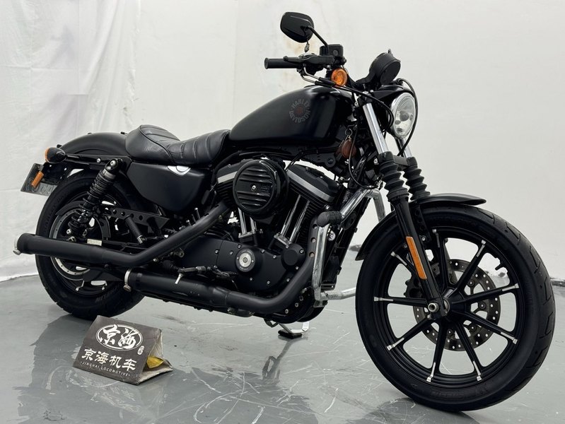 二手哈雷戴维森Iron883 硬汉