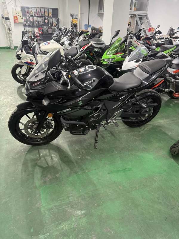二手豪爵铃木GSX250R