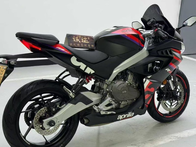 二手阿普利亚RS 457