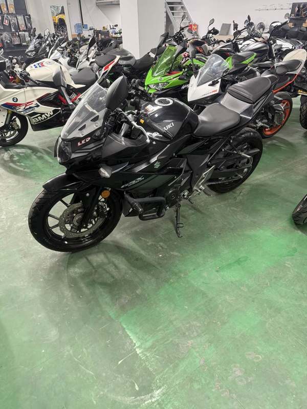 二手豪爵铃木GSX250R