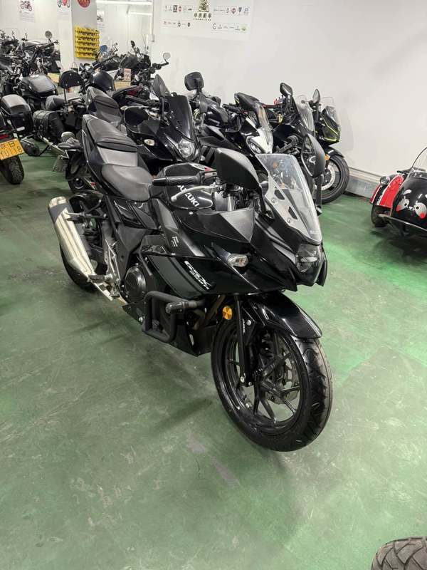 二手豪爵铃木GSX250R