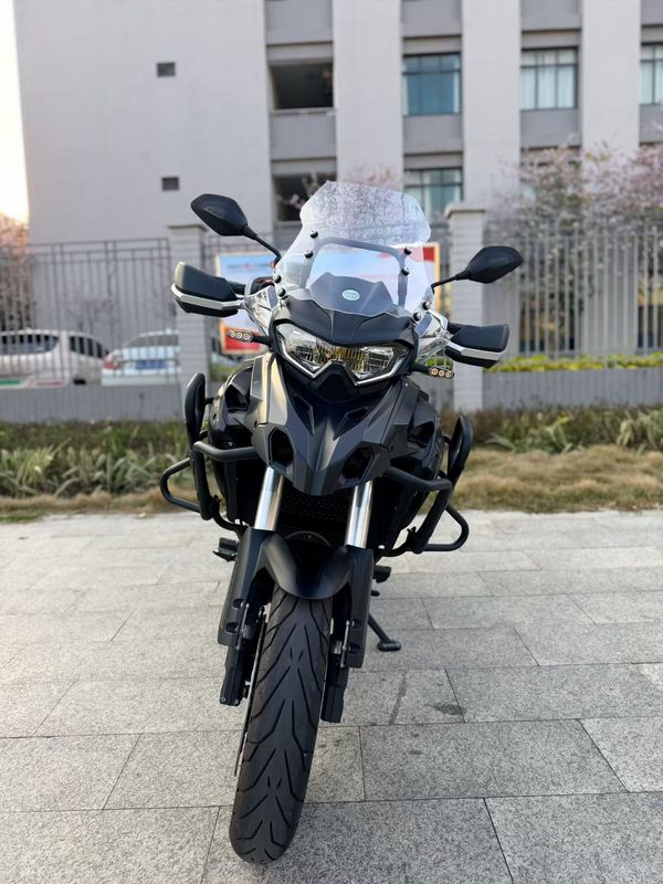 二手贝纳利TRK552