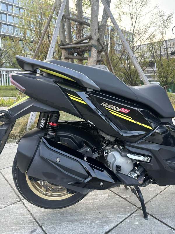 二手三阳哈士奇 Husky ADV300