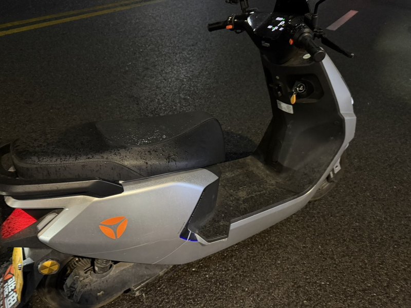 二手雅迪冠能 T35