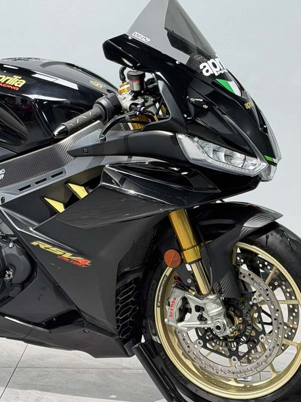 二手阿普利亚RSV4