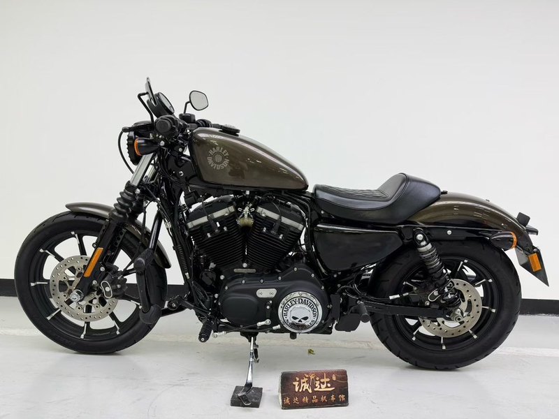 二手哈雷戴维森Iron883 硬汉