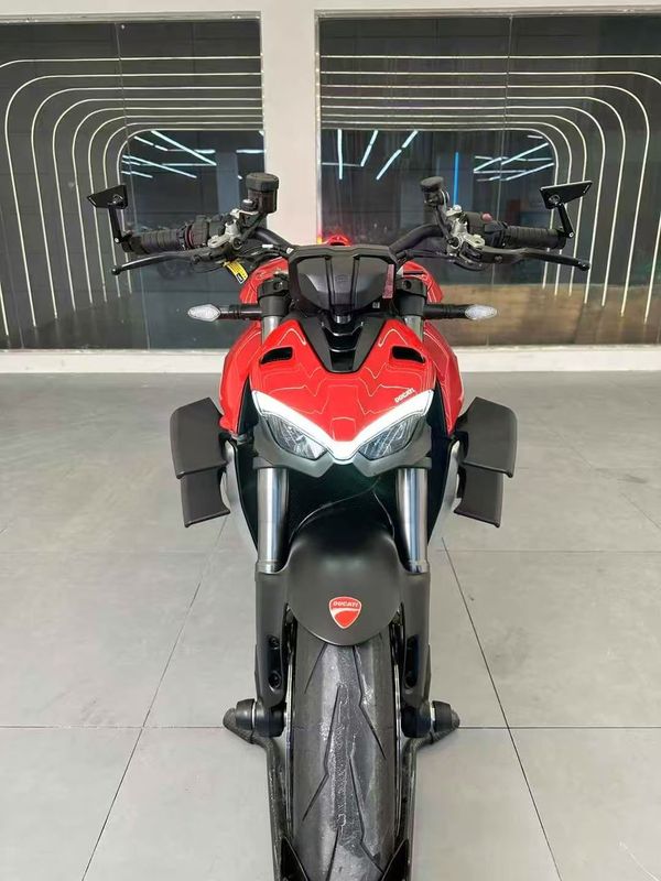 二手杜卡迪Street Fighter V4