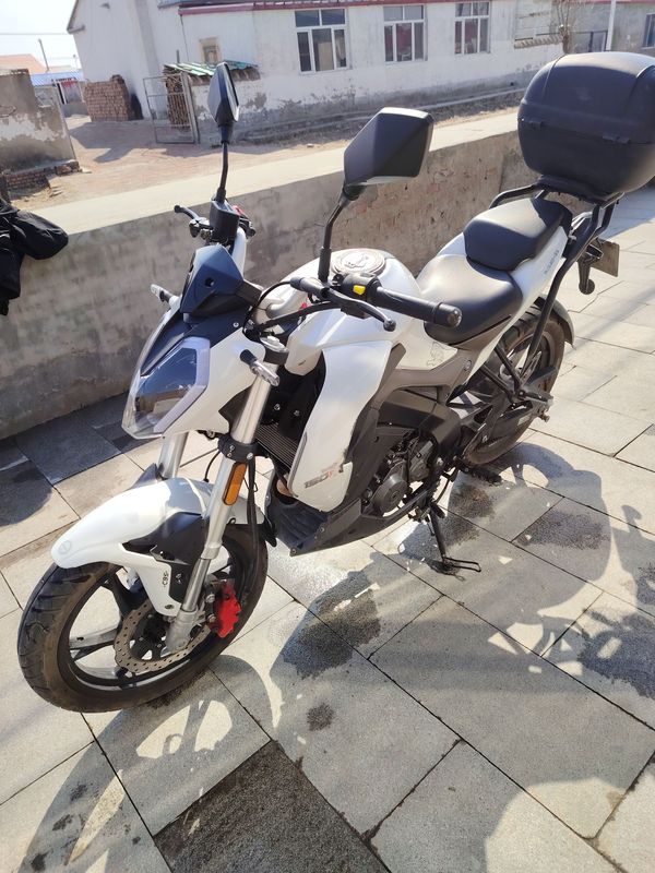 二手贝纳利小迅龙 BN150S