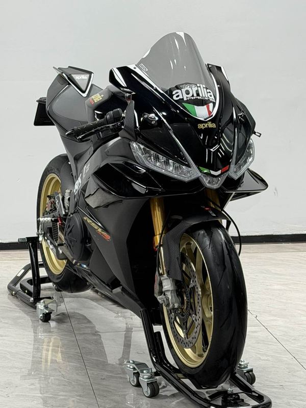 二手阿普利亚RSV4