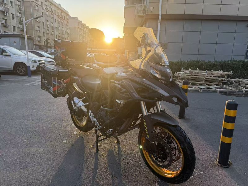 二手贝纳利金鹏 TRK502