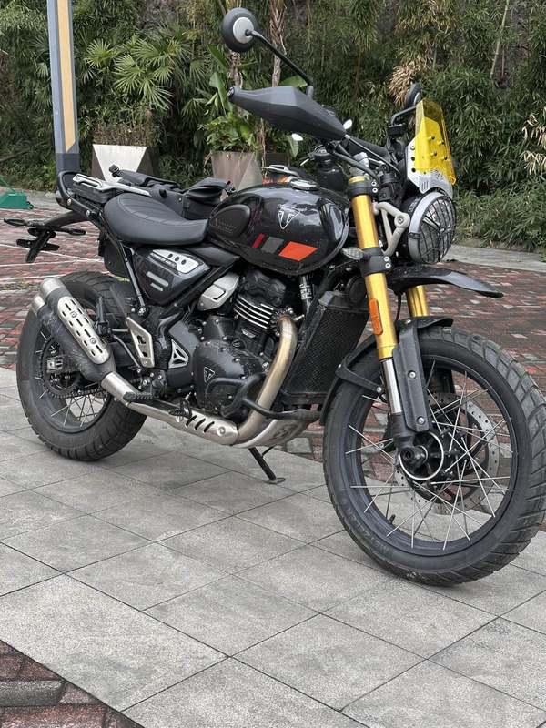 二手凯旋Scrambler 400 X