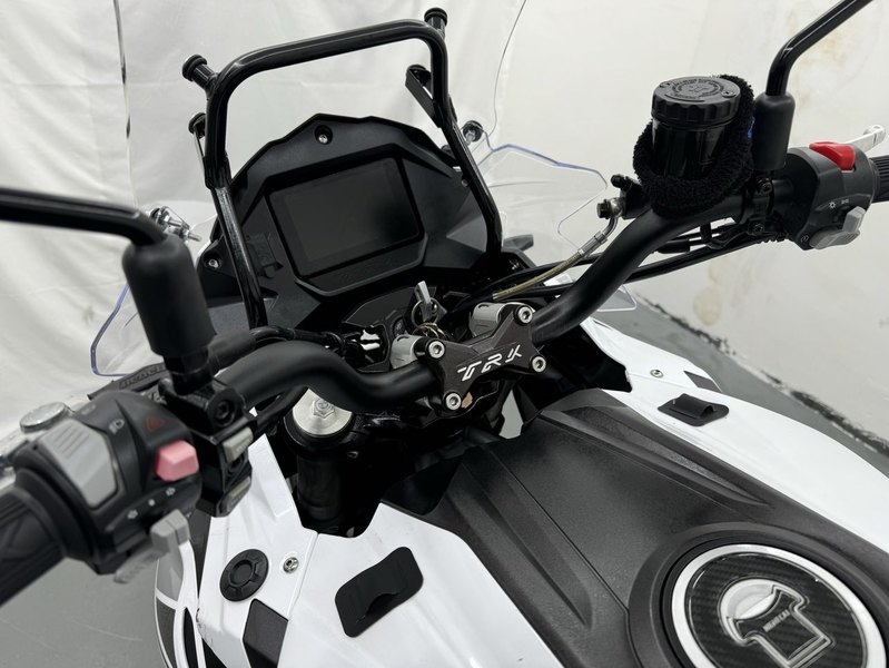 二手贝纳利金鹏 TRK502