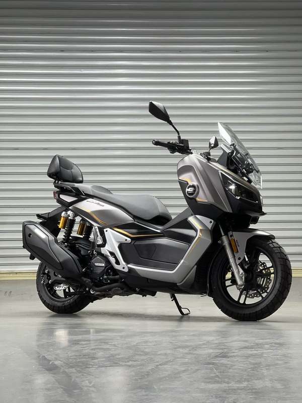 二手QJMOTOR鸿250ADV