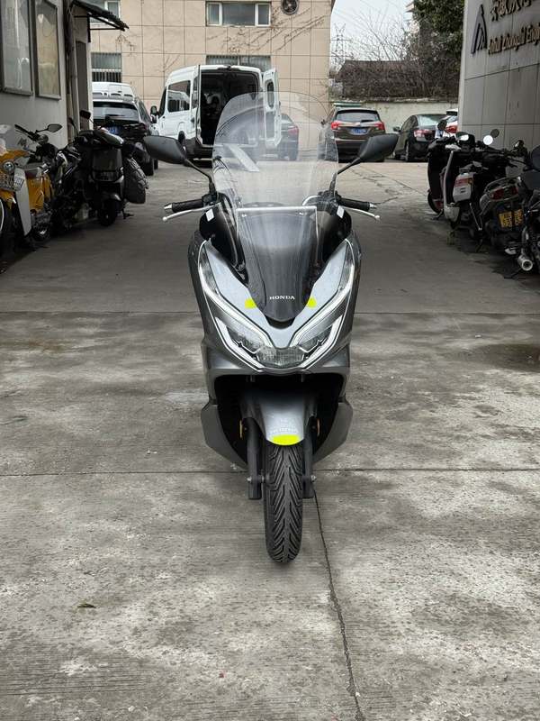 二手五羊本田PCX