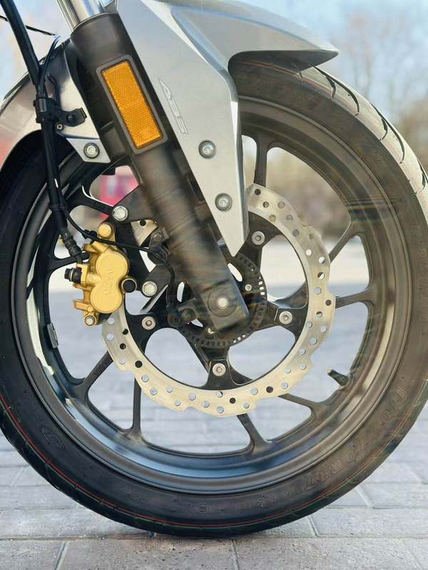 二手五羊本田猛鸷 CB190X