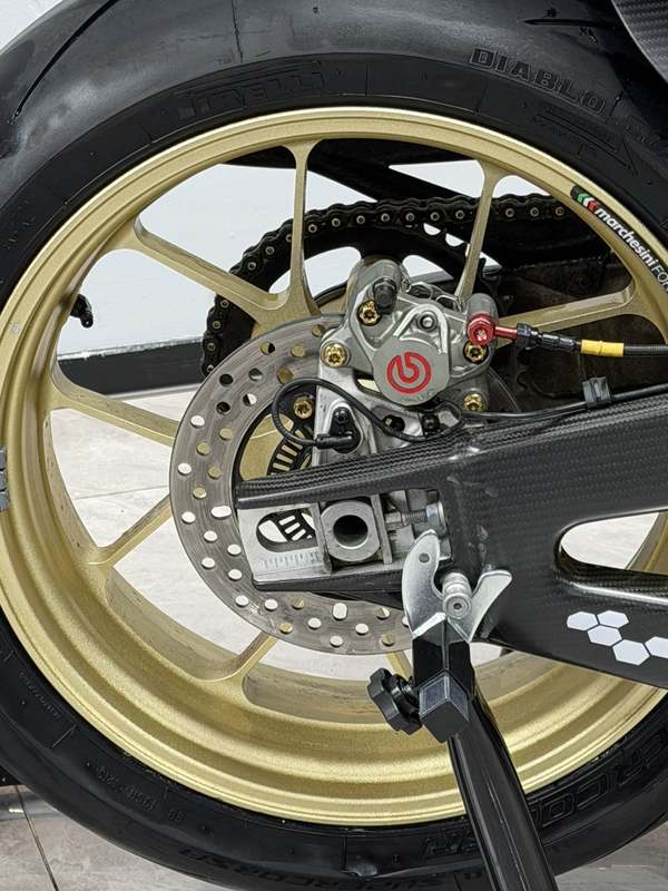 二手阿普利亚RSV4