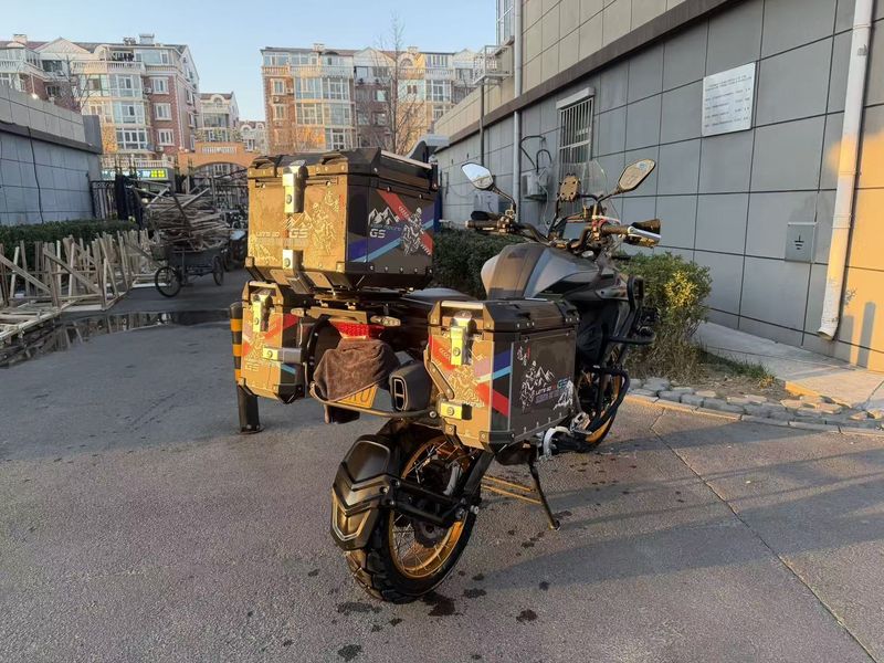 二手贝纳利金鹏 TRK502