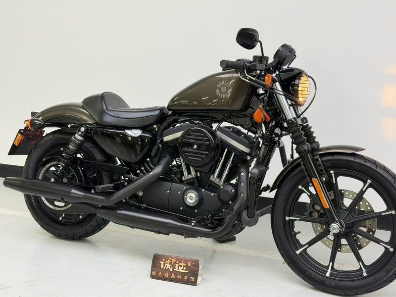 二手哈雷戴维森Iron883 硬汉