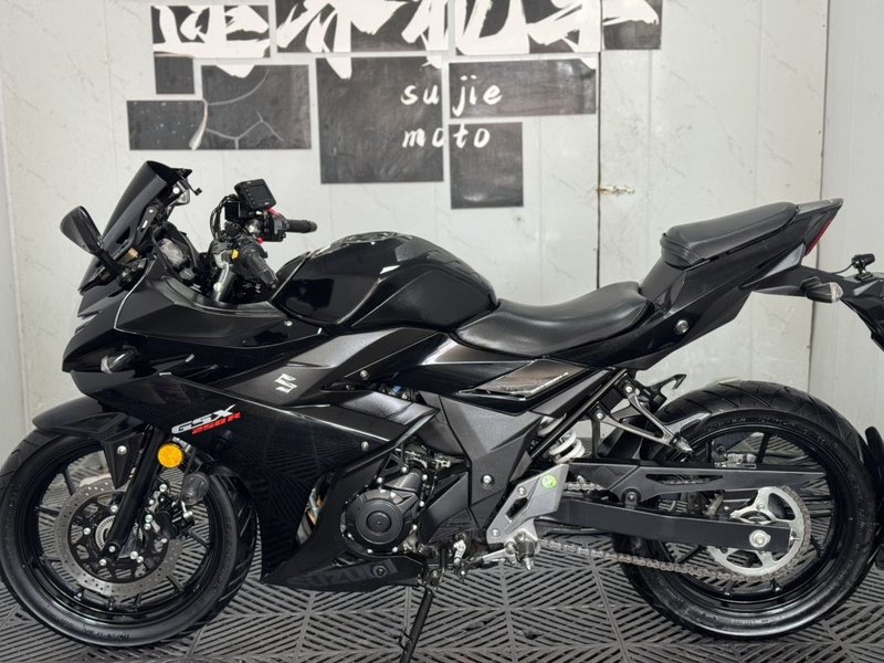 二手豪爵铃木GSX250R