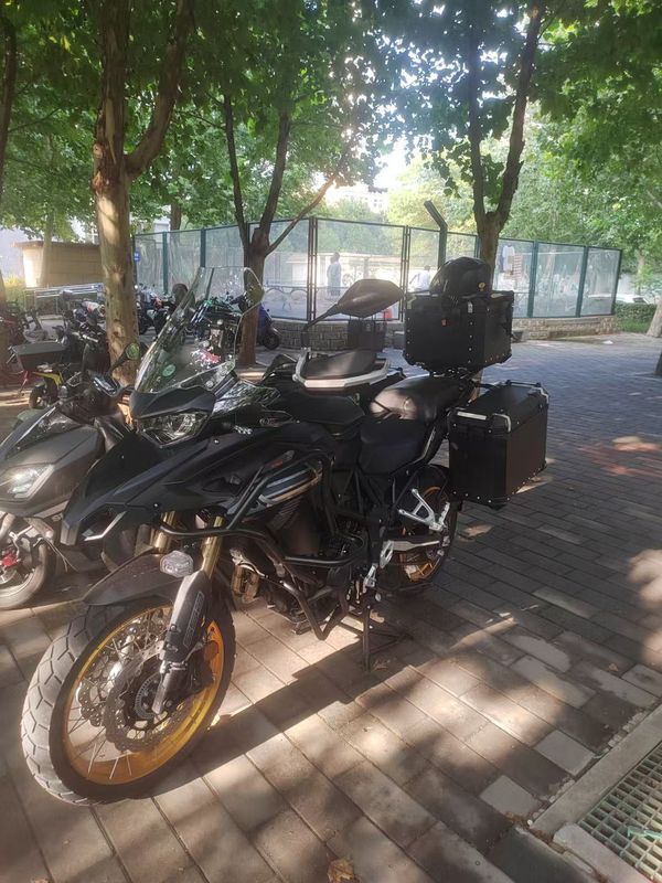 二手贝纳利TRK552