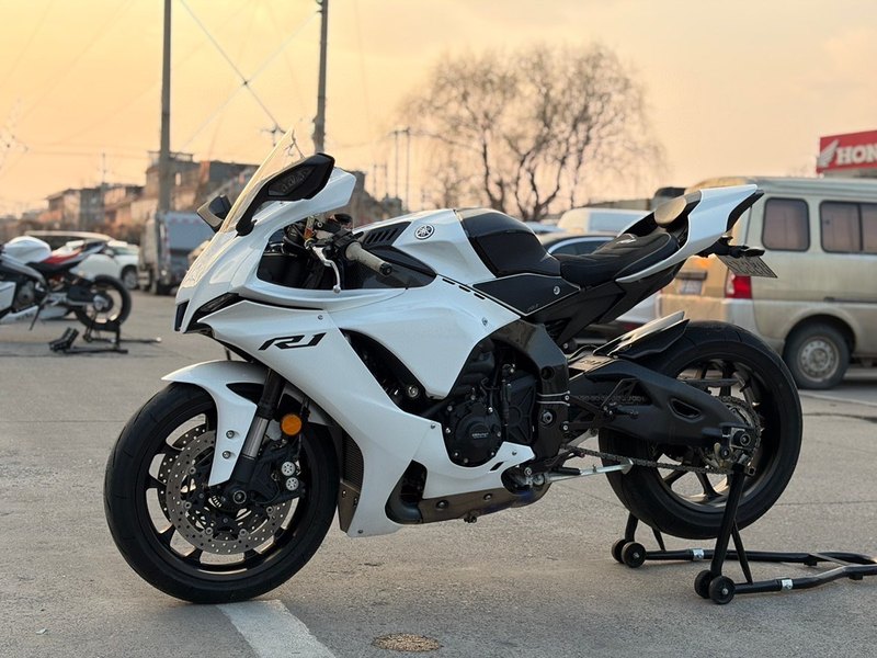 二手雅马哈YZF-R1