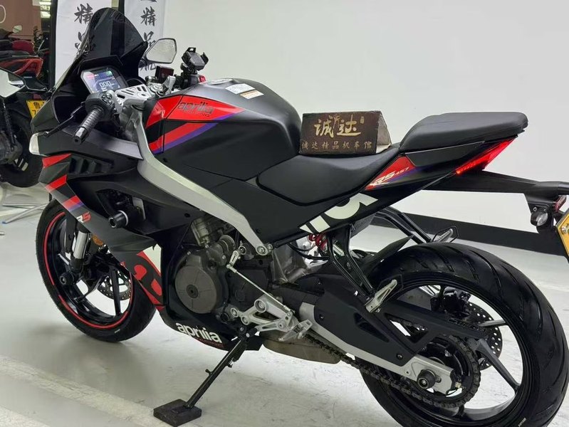 二手阿普利亚RS 457