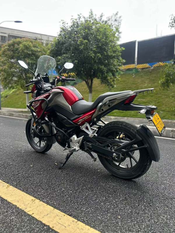 二手五羊本田猛鸷 CB190X