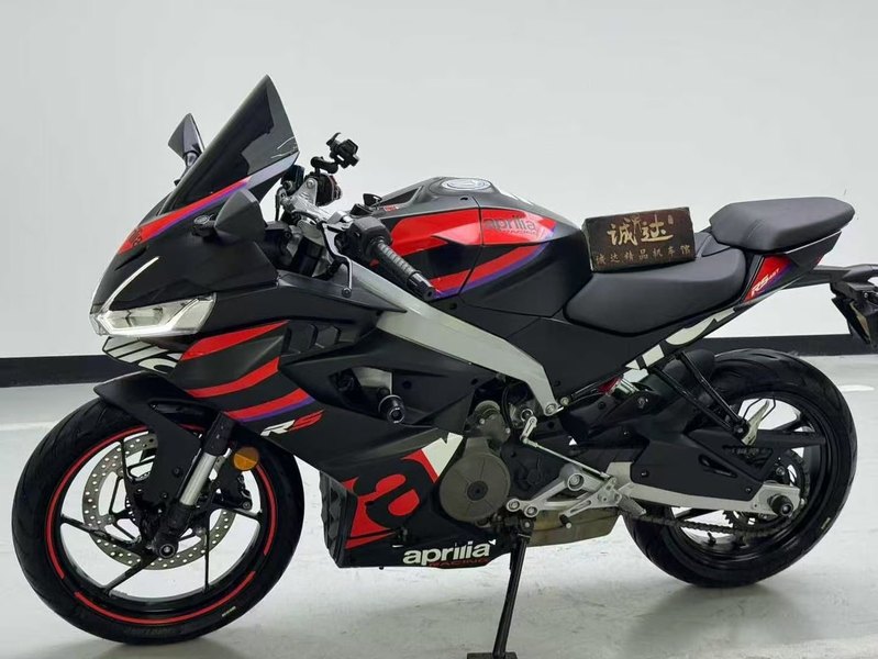二手阿普利亚RS 457