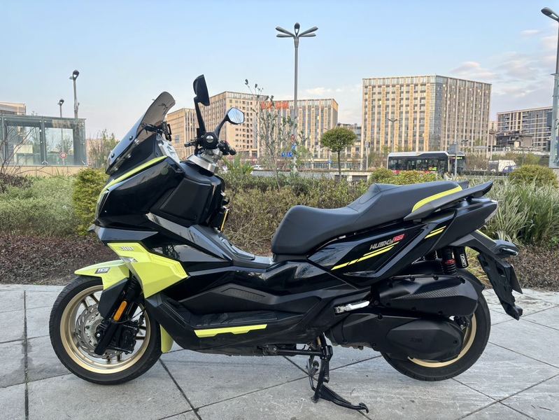 二手三阳哈士奇 Husky ADV300