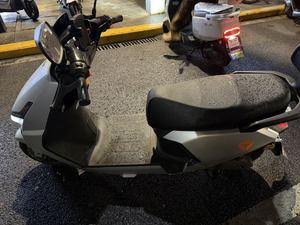 二手雅迪冠能 T35