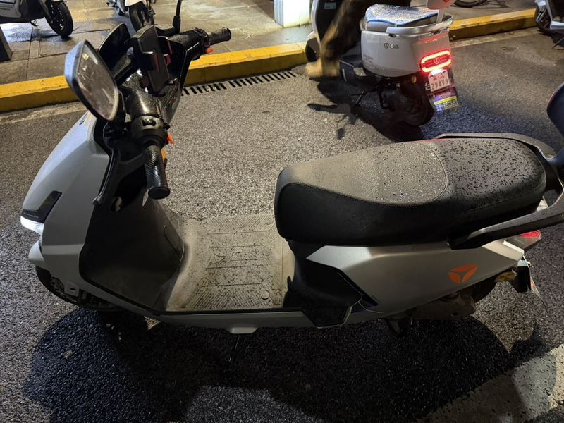 二手雅迪冠能 T35