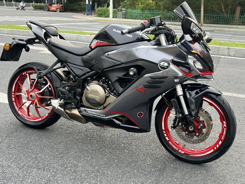二手QJMOTOR赛400
