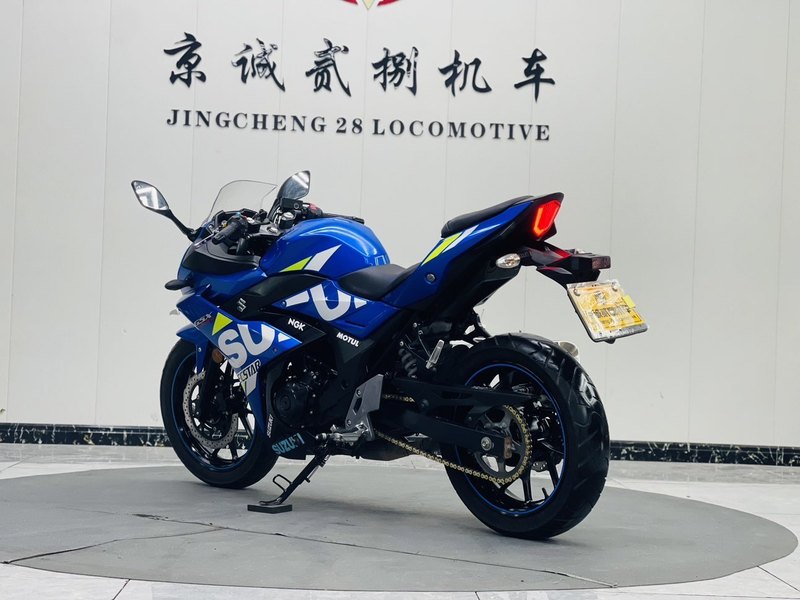 二手豪爵铃木GSX250R