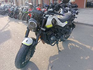 二手贝纳利幼狮 Leoncino 250