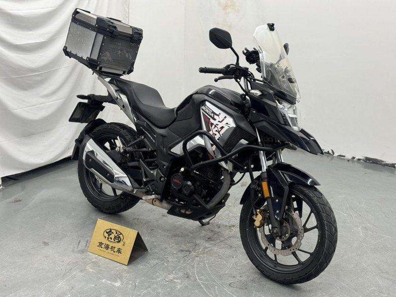 二手五羊本田猛鸷 CB190X