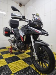 二手贝纳利金鹏 TRK251