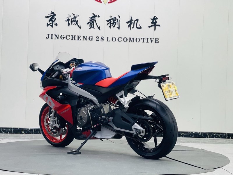 二手阿普利亚RS 660 