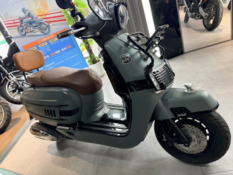 二手三業喀秋莎