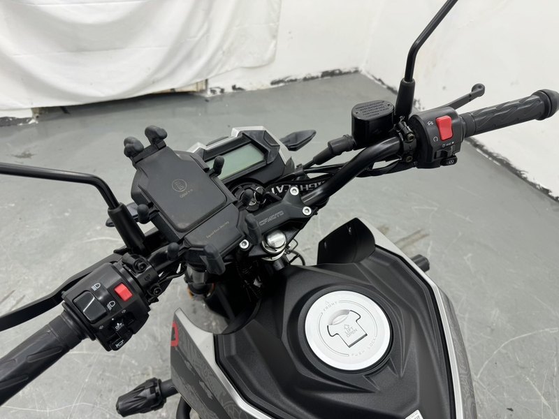 二手春风ST狒狒