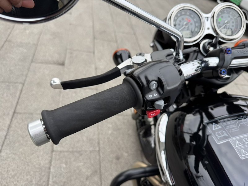 二手凯旋Bonneville T100