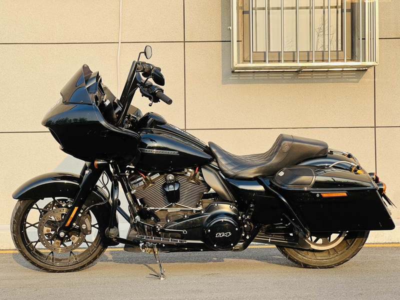 二手哈雷戴维森公路滑翔 Road Glide