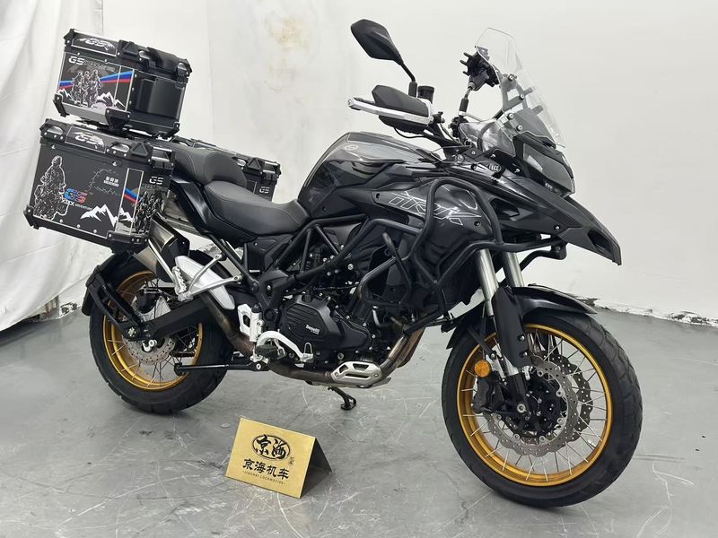 二手贝纳利金鹏 TRK502