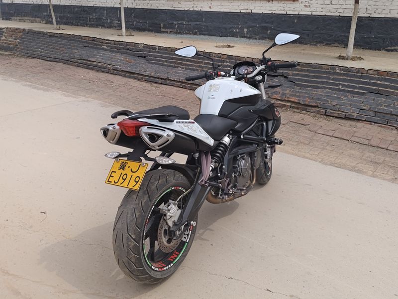 二手贝纳利TNT600i