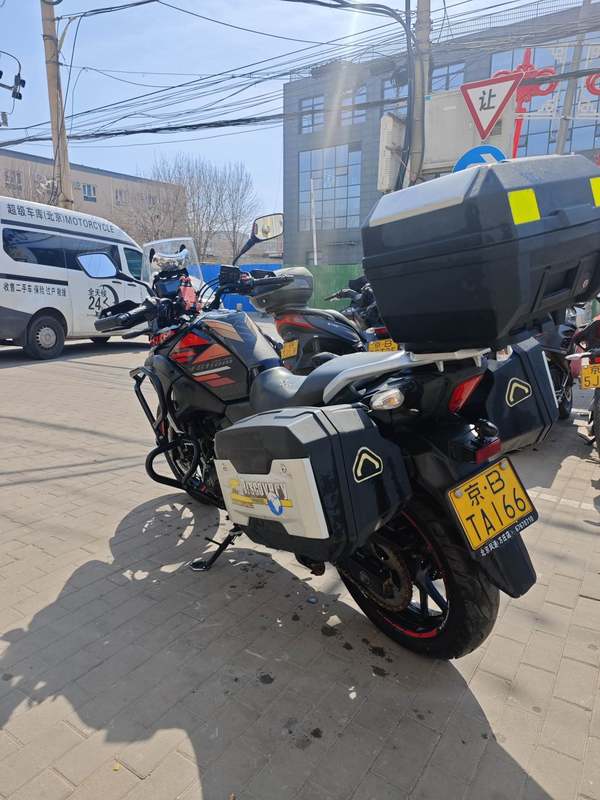 二手豪爵铃木DL250