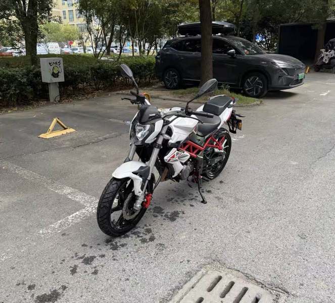 二手贝纳利红宝龙 TNT150i